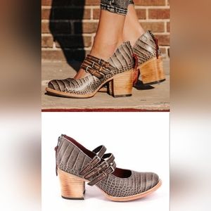 Freebird by Steven Ramsay Mary Jane Heels Leather Stone Crocodile Women's 11 NEW